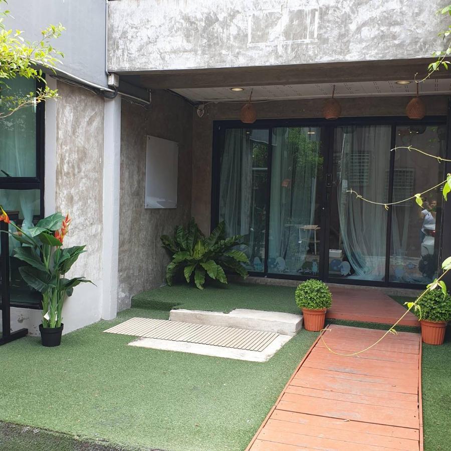 Hotel V30 Sukhumvit Bangkok Exteriér fotografie