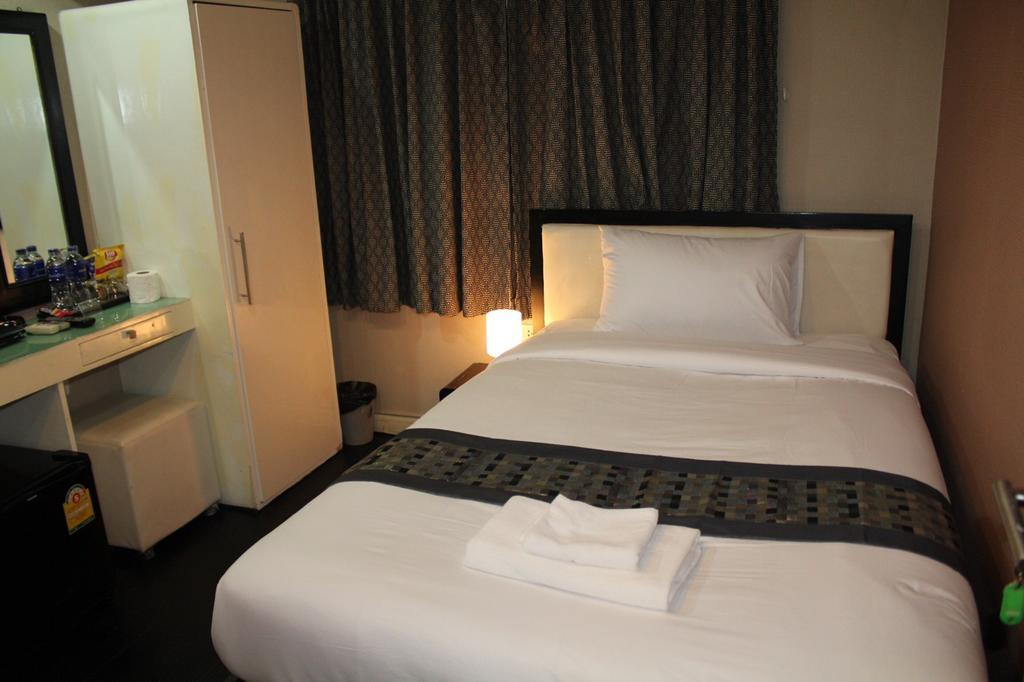 Hotel V30 Sukhumvit Bangkok Exteriér fotografie